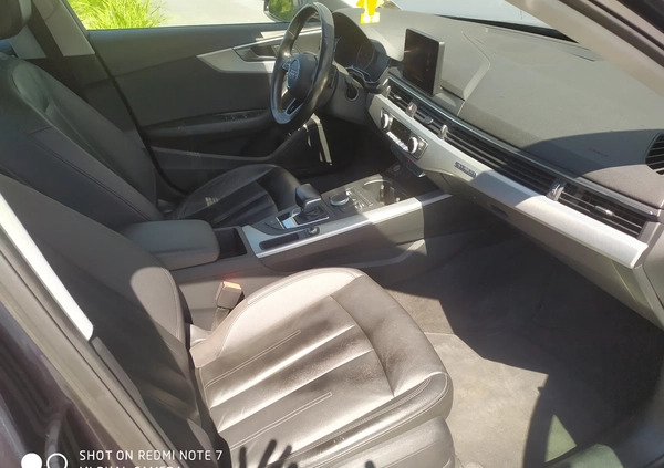 Audi A4 cena 69900 przebieg: 157100, rok produkcji 2017 z Puck małe 529